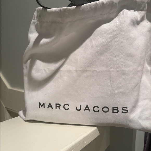NWT Marc Jacobs The Shopper Tote Bag, soft neutral gray tone. - Picture 8 of 9